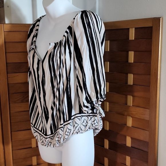 Cato brand top - Picture 3 of 9